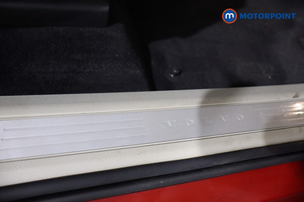 Volvo Xc60 Momentum Automatic Diesel SUV - Stock Number (1577876) - 22nd supplementary image