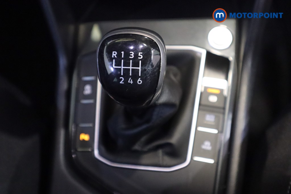 Volkswagen Tiguan Active Manual Petrol SUV - Stock Number (1577884) - 5th supplementary image