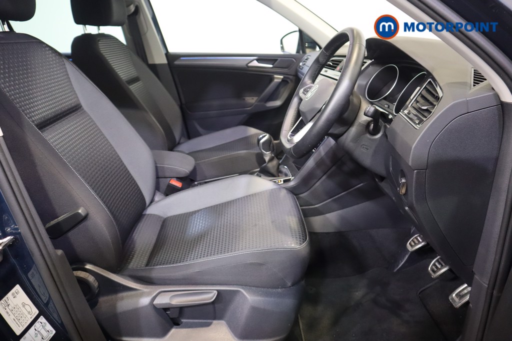 Volkswagen Tiguan Active Manual Petrol SUV - Stock Number (1577884) - 6th supplementary image
