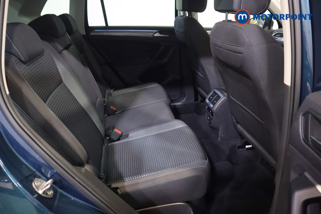 Volkswagen Tiguan Active Manual Petrol SUV - Stock Number (1577884) - 7th supplementary image