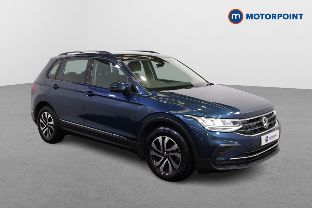 Volkswagen Tiguan Active Manual Petrol SUV - Stock Number (1577884) - Drivers side front corner