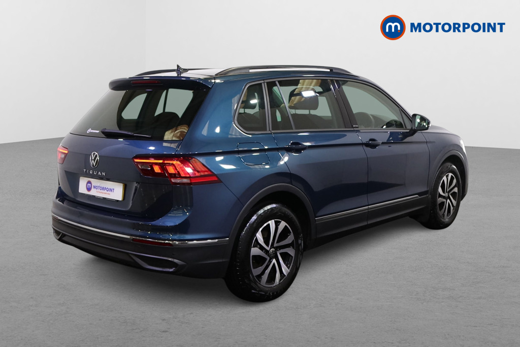 Volkswagen Tiguan Active Manual Petrol SUV - Stock Number (1577884) - Drivers side rear corner