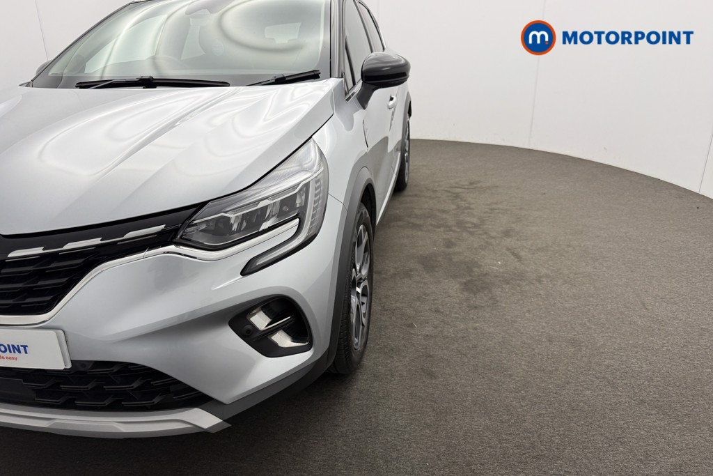 Renault Captur Se Edition Manual Petrol SUV - Stock Number (1577952) - 19th supplementary image