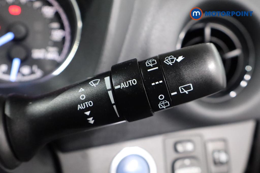 Toyota Yaris Design Automatic Petrol-Electric Hybrid Hatchback - Stock Number (1577993) - 11th supplementary image