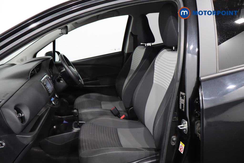 Toyota Yaris Design Automatic Petrol-Electric Hybrid Hatchback - Stock Number (1577993) - 17th supplementary image