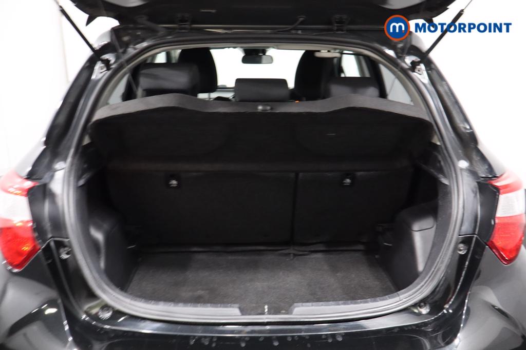 Toyota Yaris Design Automatic Petrol-Electric Hybrid Hatchback - Stock Number (1577993) - 21st supplementary image