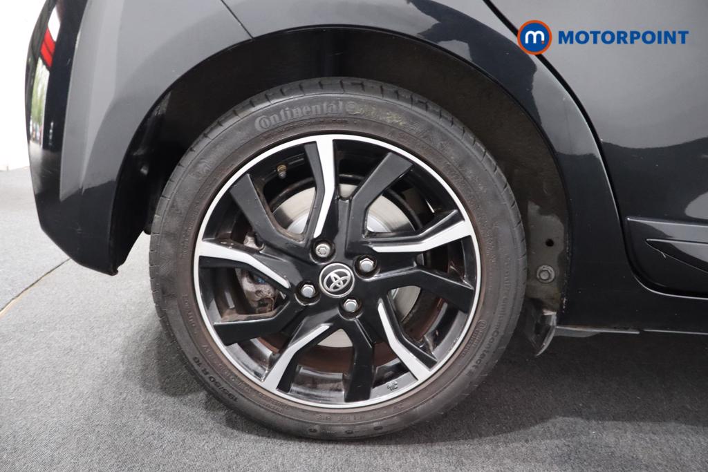 Toyota Yaris Design Automatic Petrol-Electric Hybrid Hatchback - Stock Number (1577993) - 30th supplementary image