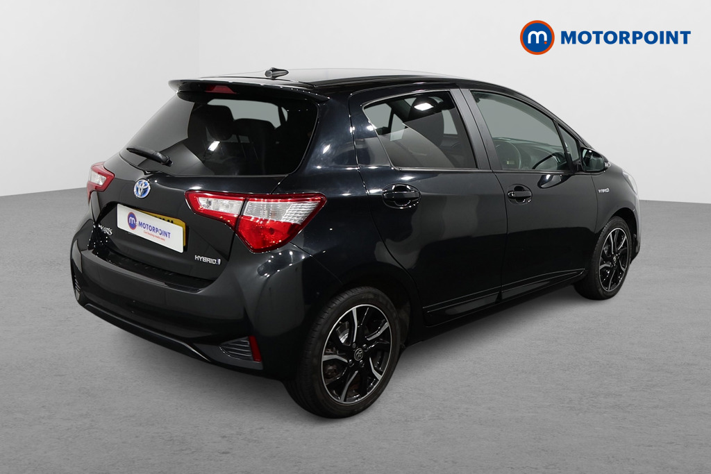 Toyota Yaris Design Automatic Petrol-Electric Hybrid Hatchback - Stock Number (1577993) - Drivers side rear corner