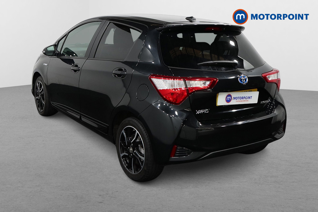 Toyota Yaris Design Automatic Petrol-Electric Hybrid Hatchback - Stock Number (1577993) - Passenger side rear corner