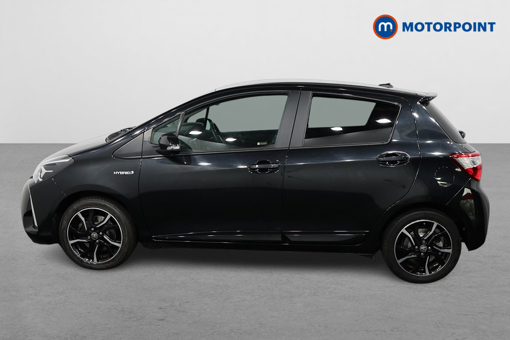 Toyota Yaris Design Automatic Petrol-Electric Hybrid Hatchback - Stock Number (1577993) - Passenger side