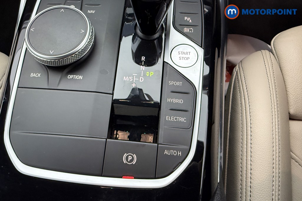 BMW 3 Series M Sport Automatic Petrol Plug-In Hybrid Saloon - Stock Number (1578033) - 15th supplementary image