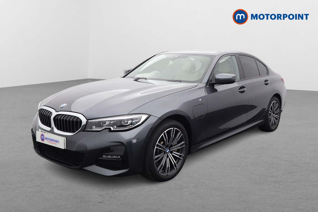 BMW 3 Series M Sport Automatic Petrol Plug-In Hybrid Saloon - Stock Number (1578033) - Passenger side front corner