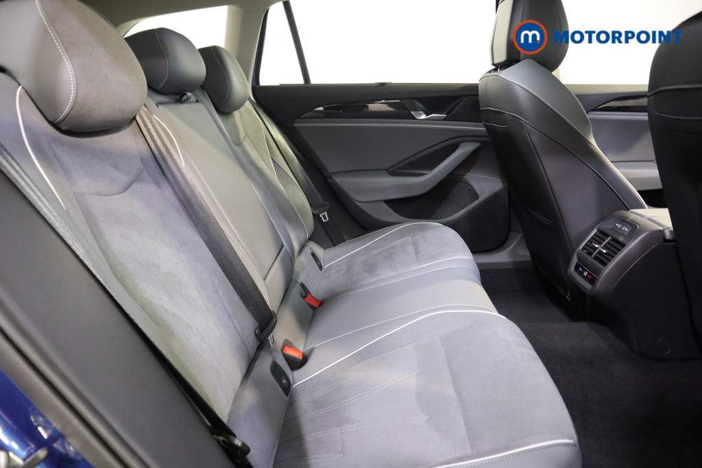 Volkswagen Passat Life Automatic Petrol Plug-In Hybrid Estate - Stock Number (1578130) - 14th supplementary image
