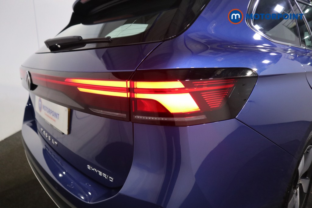 Volkswagen Passat Life Automatic Petrol Plug-In Hybrid Estate - Stock Number (1578130) - 24th supplementary image