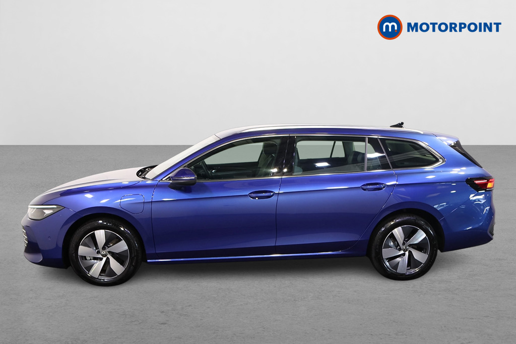 Volkswagen Passat Life Automatic Petrol Plug-In Hybrid Estate - Stock Number (1578130) - Passenger side