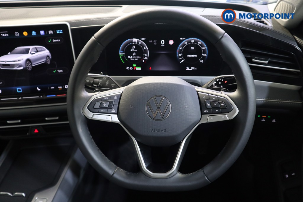 Volkswagen Passat Life Automatic Petrol Plug-In Hybrid Estate - Stock Number (1578132) - 2nd supplementary image