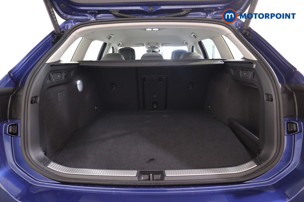 Volkswagen Passat Life Automatic Petrol Plug-In Hybrid Estate - Stock Number (1578132) - 15th supplementary image
