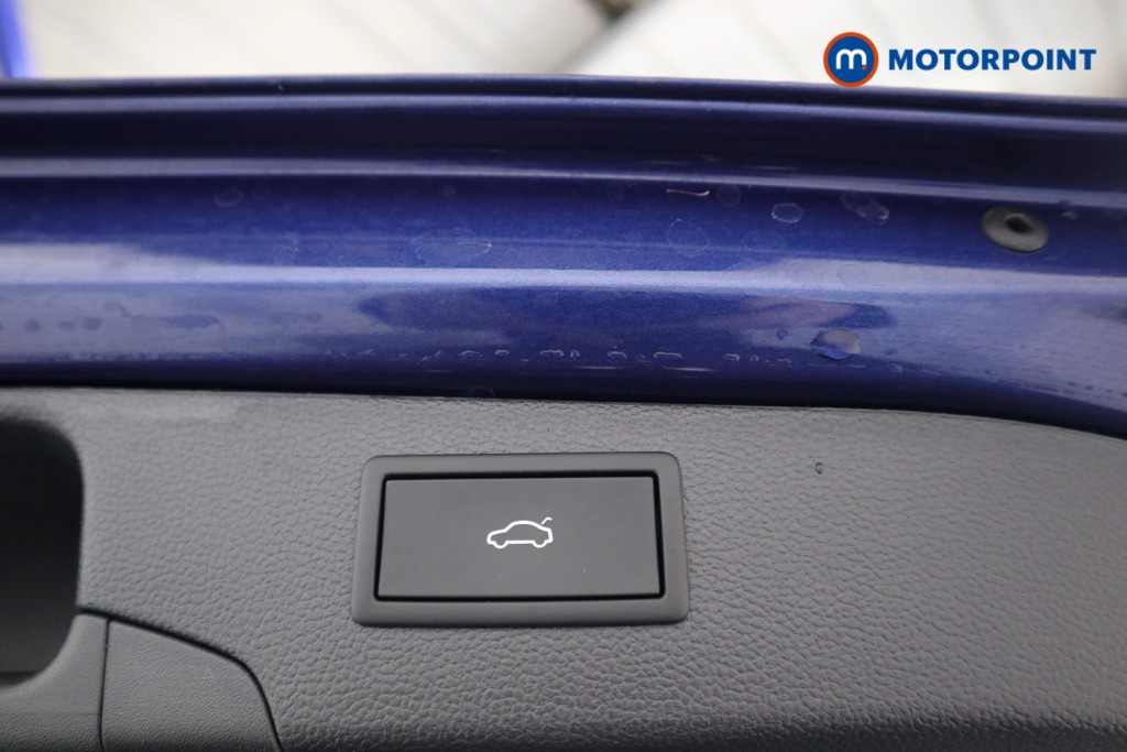 Volkswagen Passat Life Automatic Petrol Plug-In Hybrid Estate - Stock Number (1578132) - 16th supplementary image