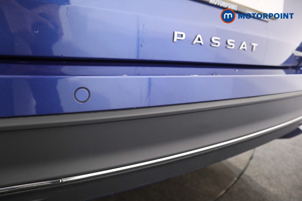 Volkswagen Passat Life Automatic Petrol Plug-In Hybrid Estate - Stock Number (1578132) - 21st supplementary image