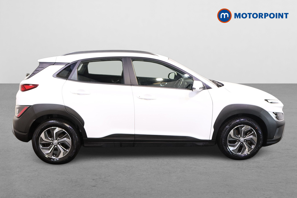 Hyundai Kona Se Connect Automatic Petrol-Electric Hybrid SUV - Stock Number (1578636) - Drivers side