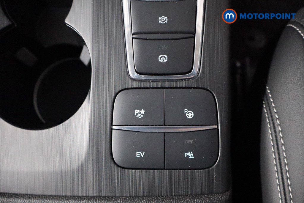 Ford Kuga Vignale Automatic Petrol Plug-In Hybrid SUV - Stock Number (1578764) - 17th supplementary image