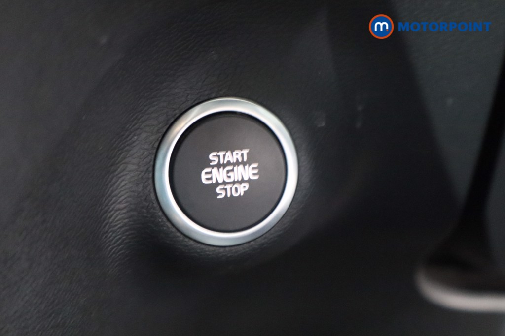 Volvo Xc40 Core Automatic Petrol Plug-In Hybrid SUV - Stock Number (1578983) - 13th supplementary image