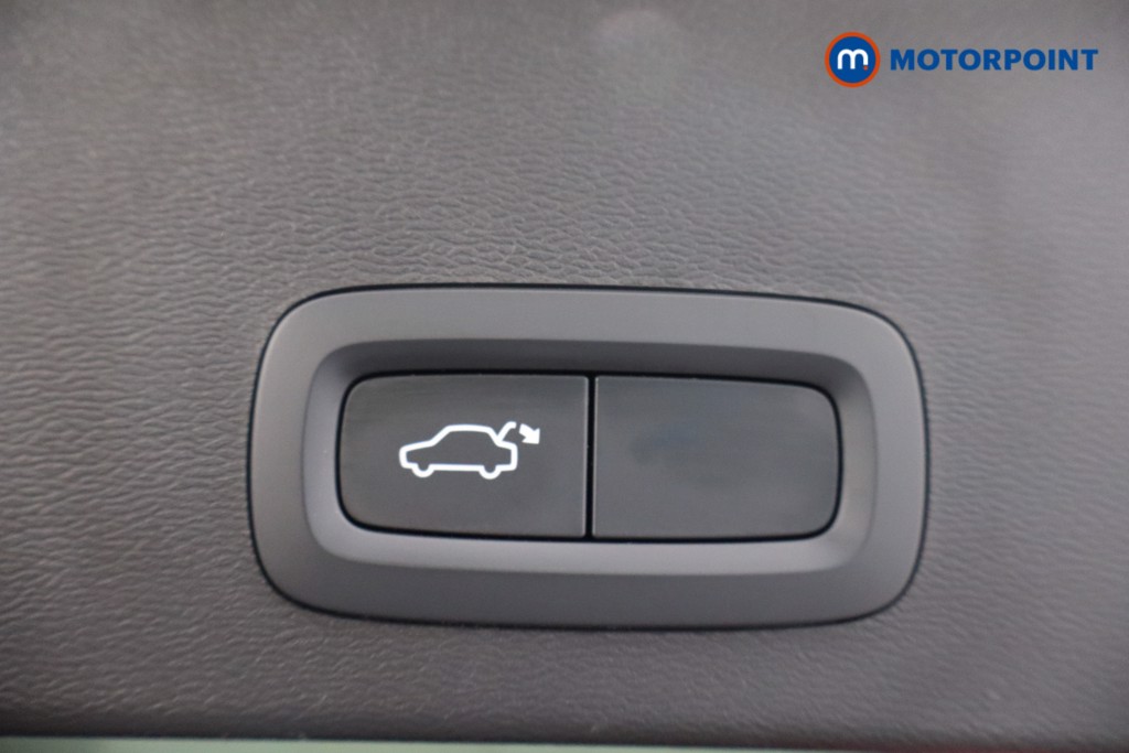 Volvo Xc40 Core Automatic Petrol Plug-In Hybrid SUV - Stock Number (1578983) - 34th supplementary image