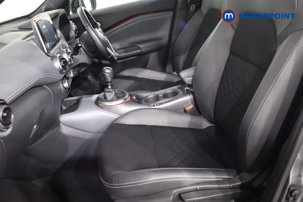 Nissan Juke Tekna Manual Petrol SUV - Stock Number (1579607) - 4th supplementary image