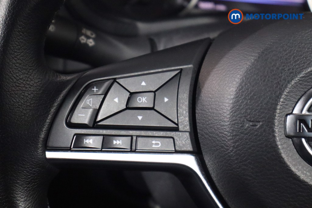 Nissan Juke Tekna Manual Petrol SUV - Stock Number (1579607) - 7th supplementary image