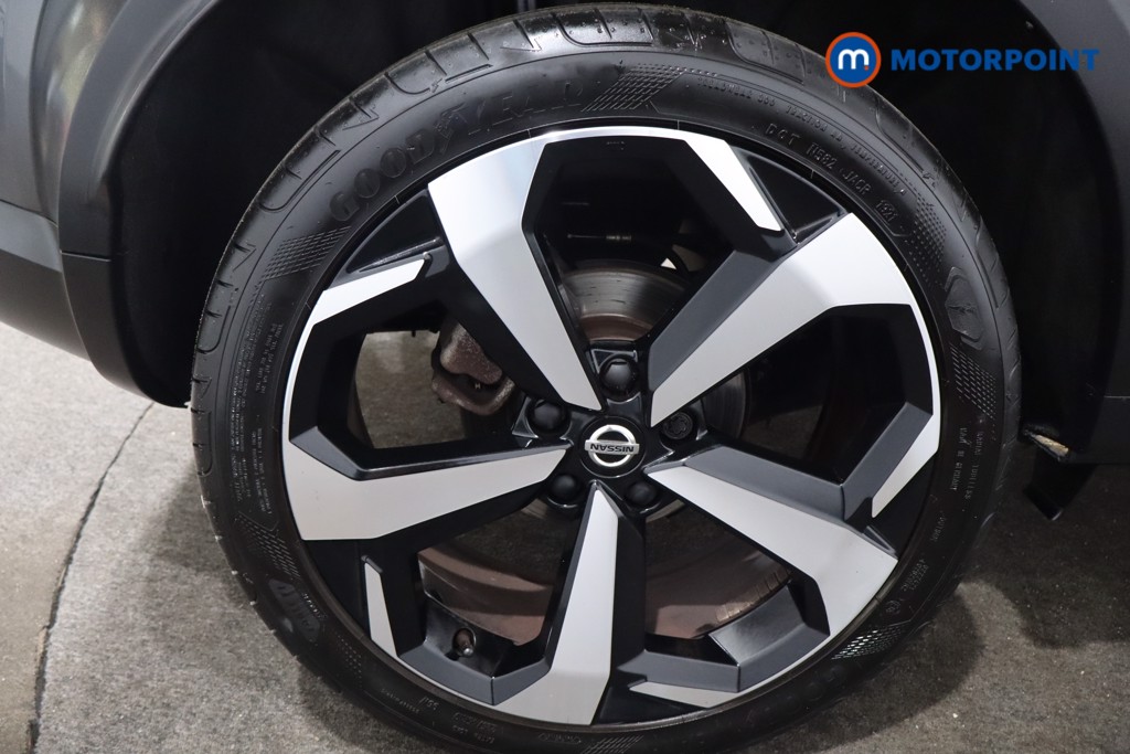 Nissan Juke Tekna Manual Petrol SUV - Stock Number (1579607) - 9th supplementary image