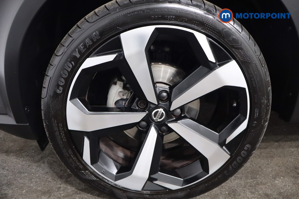 Nissan Juke Tekna Manual Petrol SUV - Stock Number (1579607) - 11th supplementary image