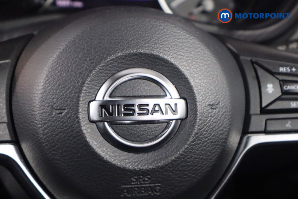 Nissan Juke Tekna Manual Petrol SUV - Stock Number (1579607) - 17th supplementary image