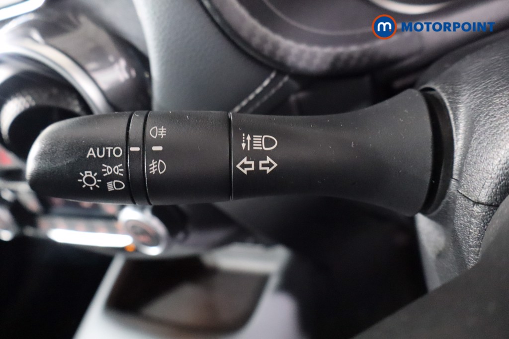 Nissan Juke Tekna Manual Petrol SUV - Stock Number (1579607) - 19th supplementary image
