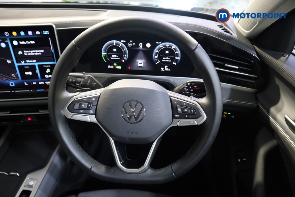 Volkswagen Passat Life Automatic Petrol Plug-In Hybrid Estate - Stock Number (1579895) - 2nd supplementary image