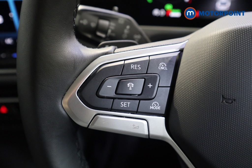 Volkswagen Passat Life Automatic Petrol Plug-In Hybrid Estate - Stock Number (1579895) - 3rd supplementary image