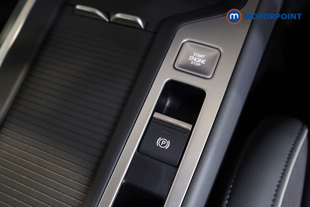 Volkswagen Passat Life Automatic Petrol Plug-In Hybrid Estate - Stock Number (1579895) - 7th supplementary image
