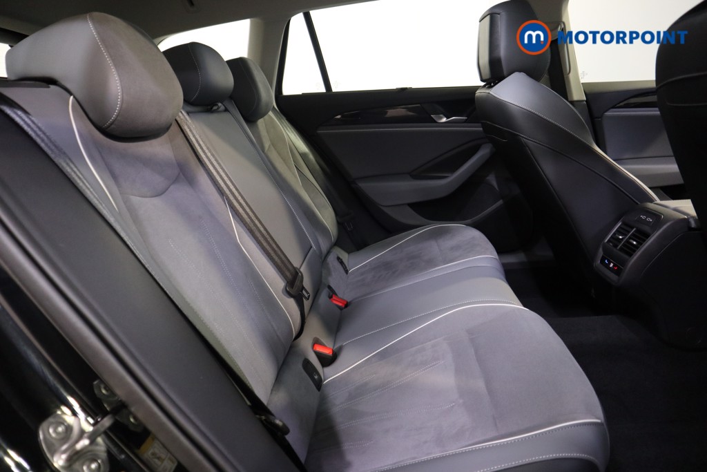 Volkswagen Passat Life Automatic Petrol Plug-In Hybrid Estate - Stock Number (1579895) - 14th supplementary image