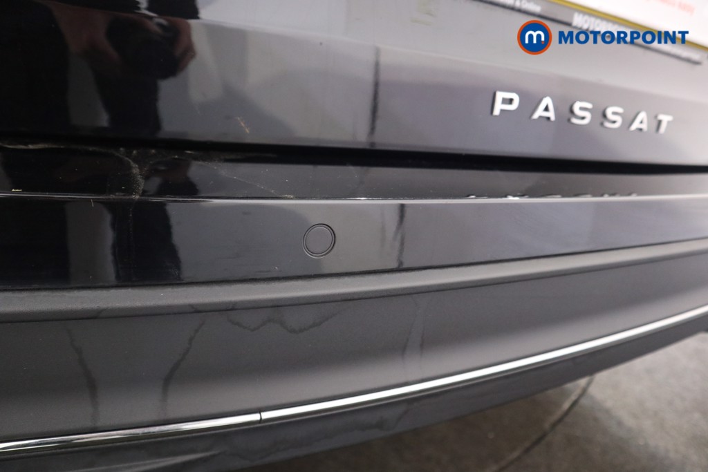 Volkswagen Passat Life Automatic Petrol Plug-In Hybrid Estate - Stock Number (1579895) - 21st supplementary image