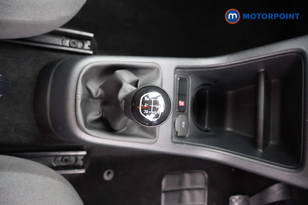 Volkswagen UP Move Up Manual Petrol Hatchback - Stock Number (1580257) - 4th supplementary image