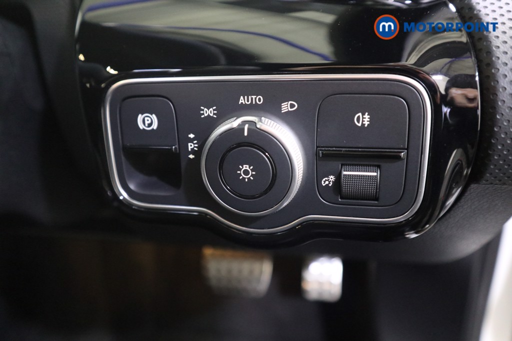 Mercedes-Benz A Class Amg Line Automatic Petrol Hatchback - Stock Number (1580370) - 9th supplementary image