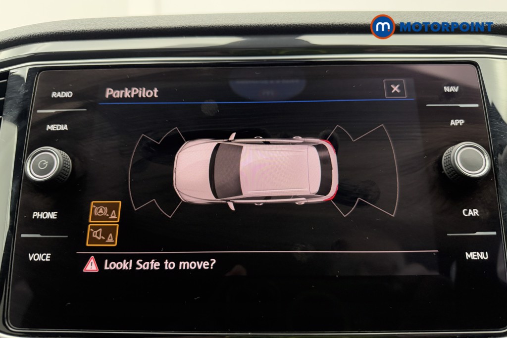 Volkswagen T-Roc R-Line Manual Petrol SUV - Stock Number (1580445) - 3rd supplementary image