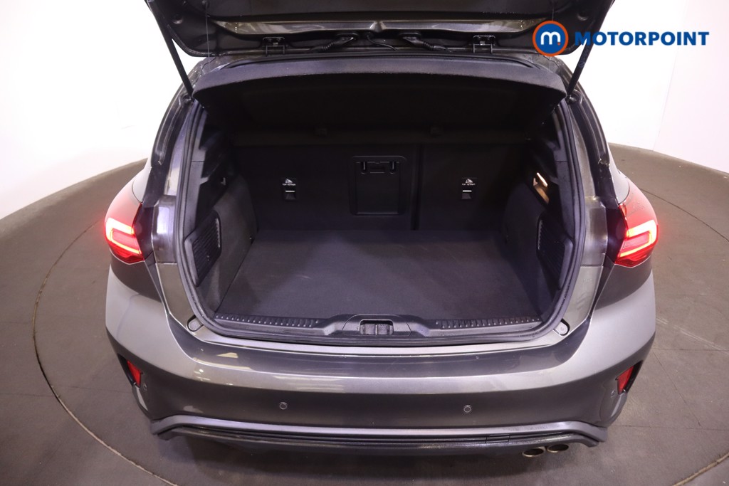 Ford Focus St-Line Vignale Manual Petrol Hatchback - Stock Number (1580490) - 8th supplementary image
