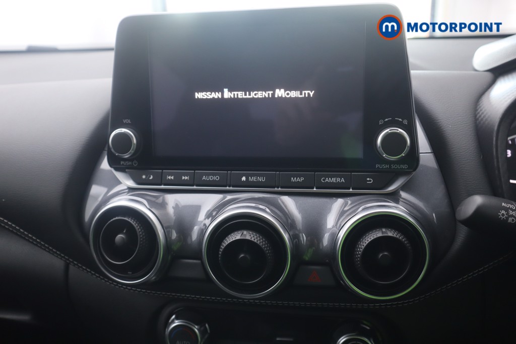 Nissan Juke N-Connecta Automatic Petrol SUV - Stock Number (1545556) - 2nd supplementary image