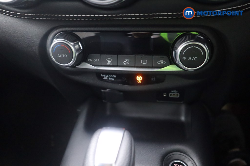 Nissan Juke N-Connecta Automatic Petrol SUV - Stock Number (1545556) - 3rd supplementary image
