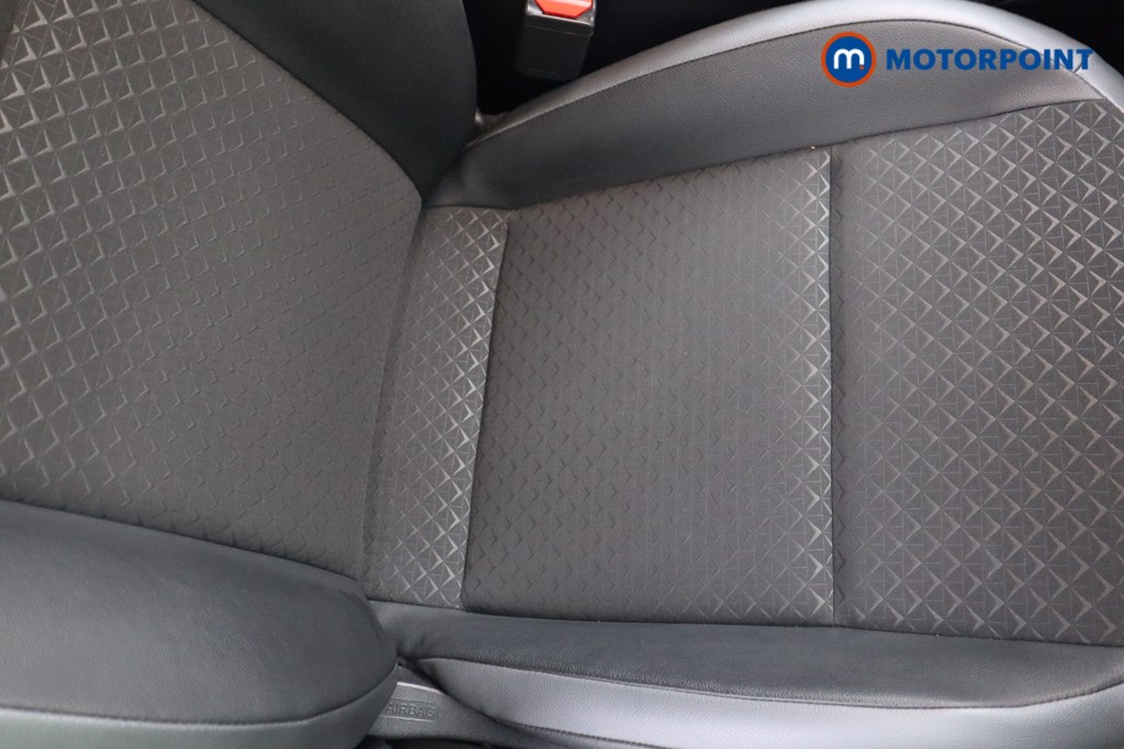 Nissan Juke N-Connecta Automatic Petrol SUV - Stock Number (1545556) - 13th supplementary image