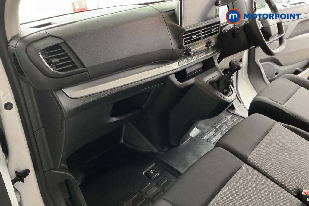 Vauxhall Vivaro PRO Manual Diesel Panel Van - Stock Number (1567137) - 12th supplementary image