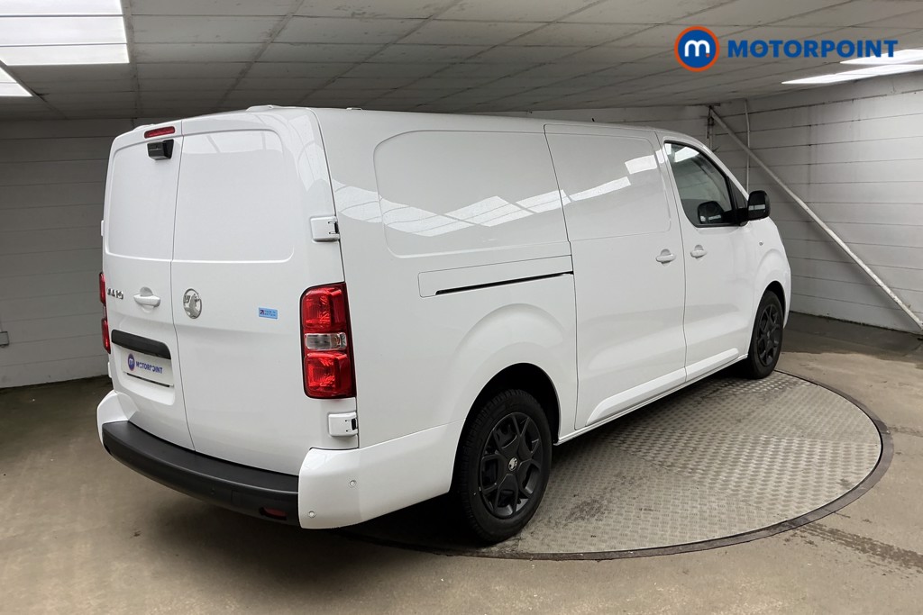 Vauxhall Vivaro PRO Manual Diesel Panel Van - Stock Number (1567137) - Drivers side rear corner