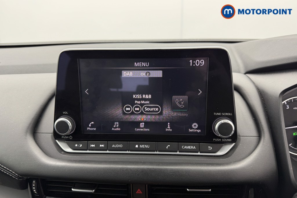 Nissan Qashqai Acenta Premium Automatic Petrol SUV - Stock Number (1568699) - 6th supplementary image