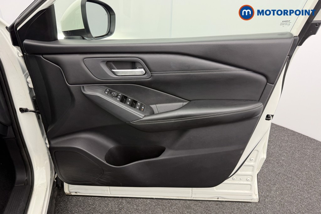 Nissan Qashqai Acenta Premium Automatic Petrol SUV - Stock Number (1568699) - 15th supplementary image