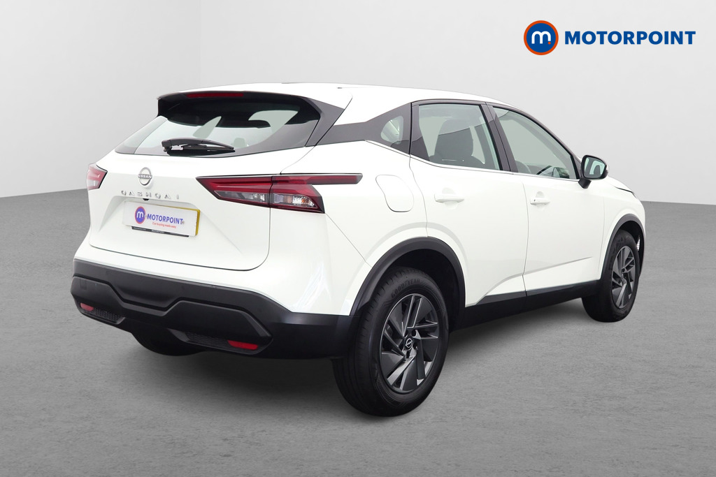 Nissan Qashqai Acenta Premium Automatic Petrol SUV - Stock Number (1568699) - Drivers side rear corner